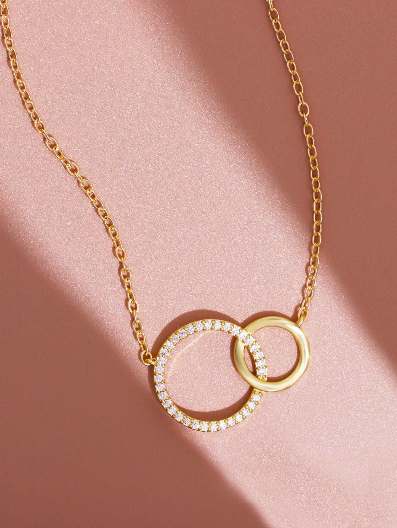 Double Circle Pendant Necklace™